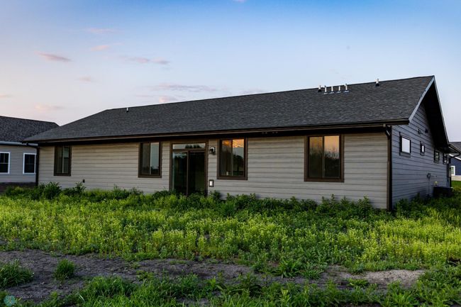 Rear Exterior (dusk) | Image 60