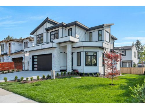 7120 204 St, Langley, BC, V2Y3S7 | Card Image