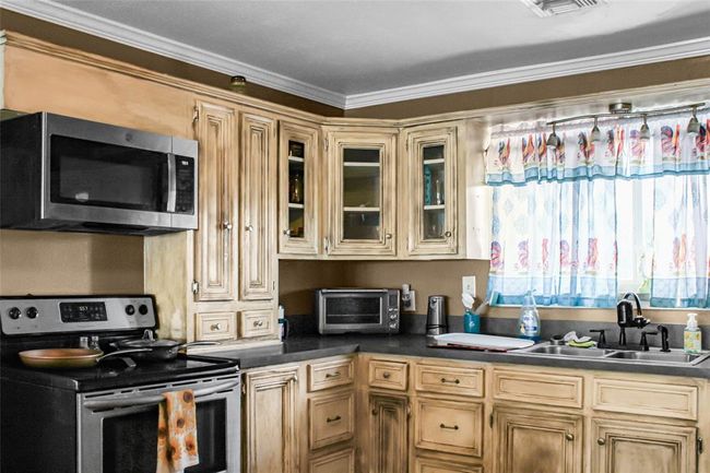 1437 John St, House other with 2 bedrooms, 3 bathrooms and null parking in San Leon TX | Image 38
