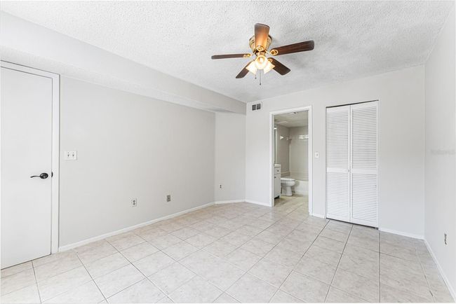 APT-101 - 4035 Angel Oak Ct, Condo with 2 bedrooms, 2 bathrooms and null parking in TAMPA FL | Image 23