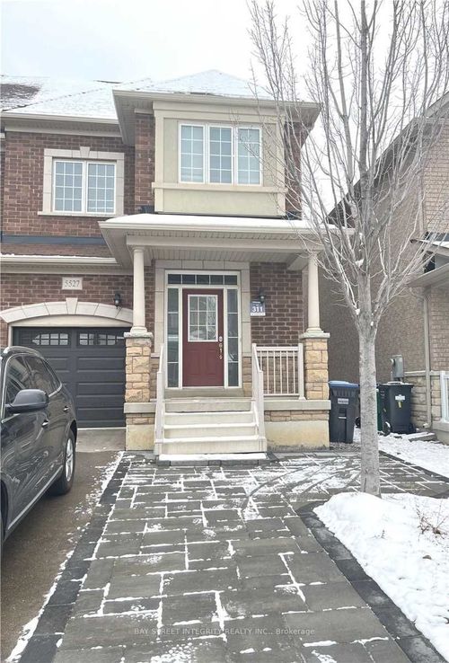 5527 Meadowcrest Avenue, Mississauga, ON, L5M0V1 | Card Image