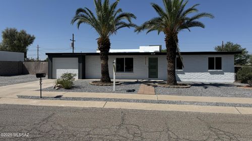 924 S Elmerita Ave, Tucson, AZ, 85710-5951 | Card Image