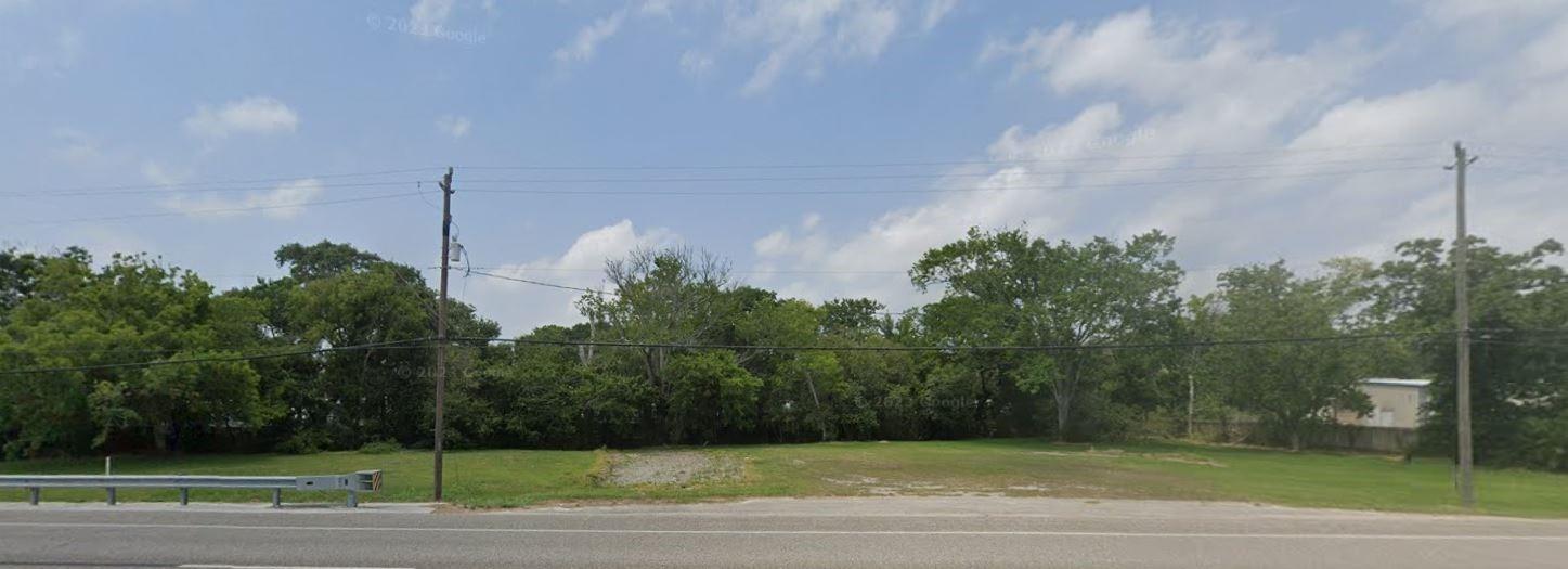 Land in Hitchcock