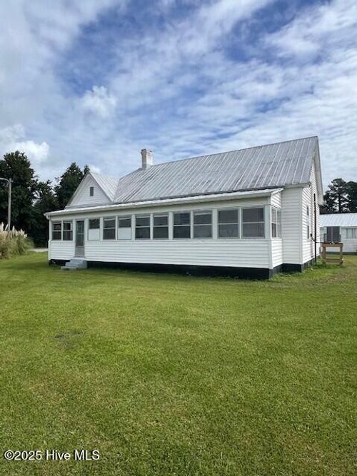 291 Core Creek Rd, Beaufort, NC, 28516-7525 | Card Image