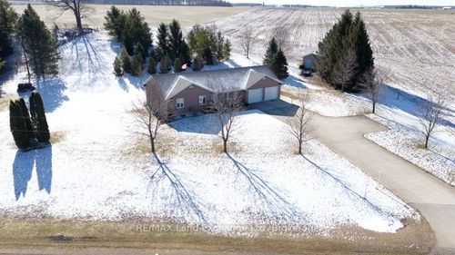 881 Bruce Rd 6, Teeswater, ON, N0G2S0 | Card Image