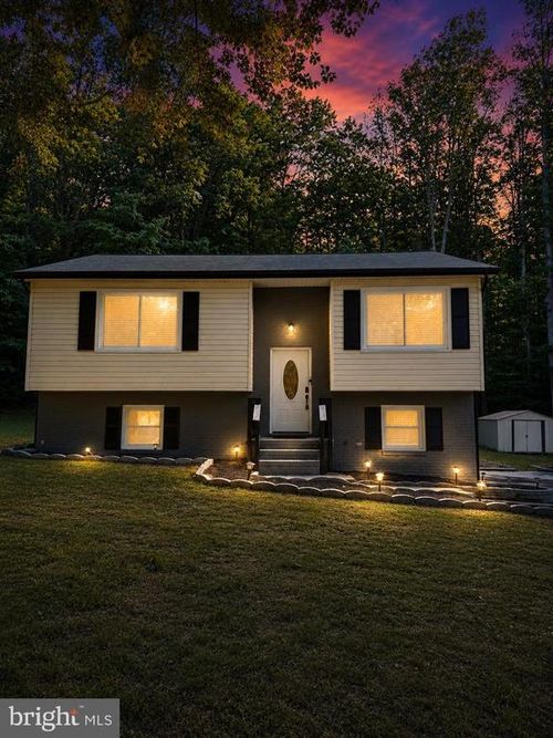6501 Plantation Forest Dr, SPOTSYLVANIA, VA, 22553-7601 | Card Image