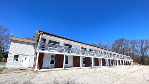 5407 Post Rd, Charlestown, RI, 02813-1734 | Card Image