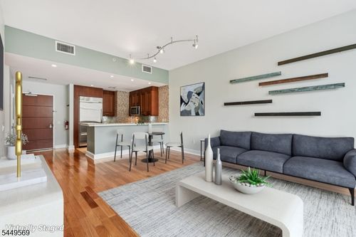 210-8100 River Rd, North Bergen, NJ, 07047-7206 | Card Image