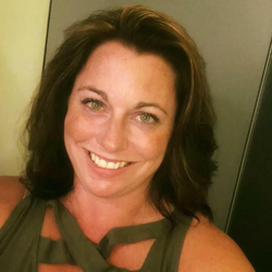 Carrie Lee