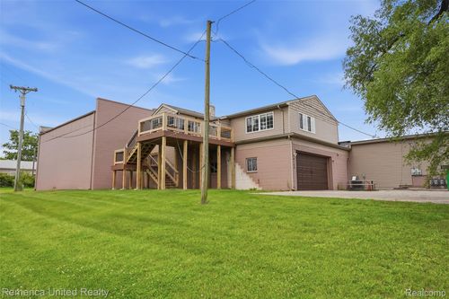 6109 Grand River Rd, Brighton, MI, 48114-9329 | Card Image