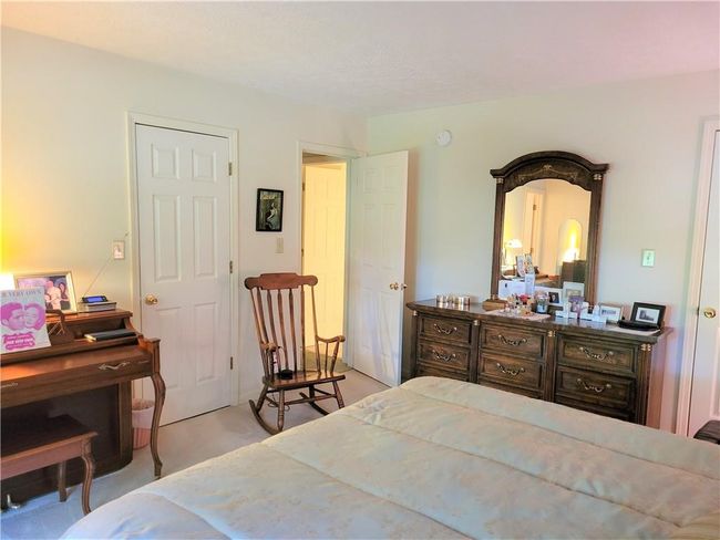 Two walk-in closets in the master bedroom | Image 18