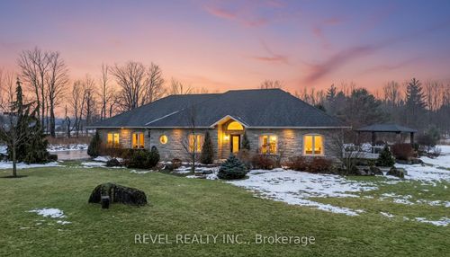 9300 First Line, Campbellville, ON, L0P1B0 | Card Image