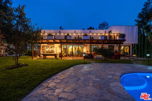 3092 Laurel Canyon Blvd, Studio City, CA, 91604 | Card Image