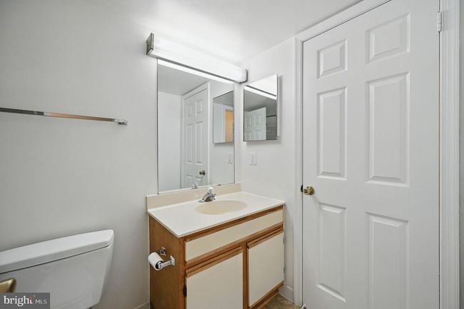 APT-102 - 8376 Buttress Ln, Condo with 2 bedrooms, 1 bathrooms and null parking in MANASSAS VA | Image 17