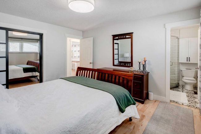 2607 Laurel Cres Sw, House other with 3 bedrooms, 3 bathrooms and 2 parking in Calgary AB | Image 16