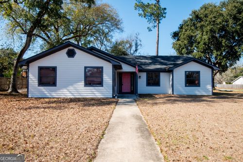 100 Pinedale Dr, Saint Marys, GA, 31558-4833 | Card Image