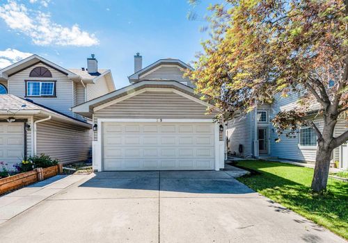 59 Erin Grove Se, Calgary, AB, T2B3L1 | Card Image