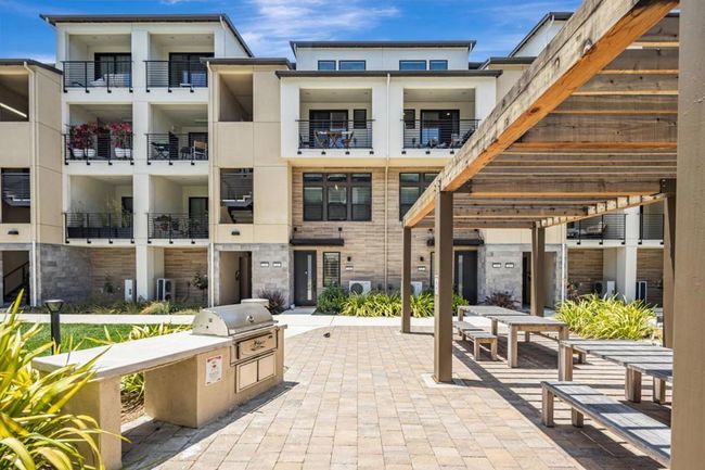 112 Waters Park Cir, Townhouse with 2 bedrooms, 3 bathrooms and 2 parking in San Mateo CA | Image 35