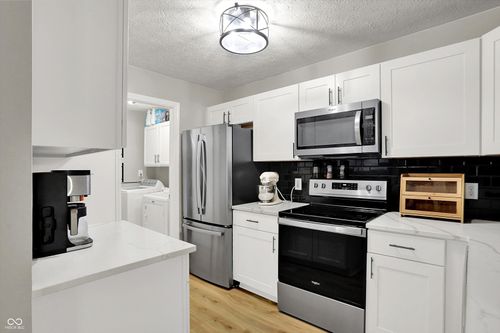 apt-102-6510 Jade Stream Ct, Indianapolis, IN, 46237-3086 | Card Image