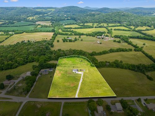6658 Dug Hollow Rd, Bradyville, TN, 37026-5208 | Card Image