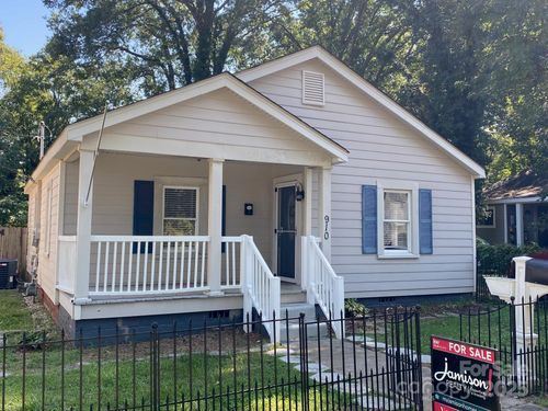 910 Gibbons St, Gastonia, NC, 28052-7524 | Card Image