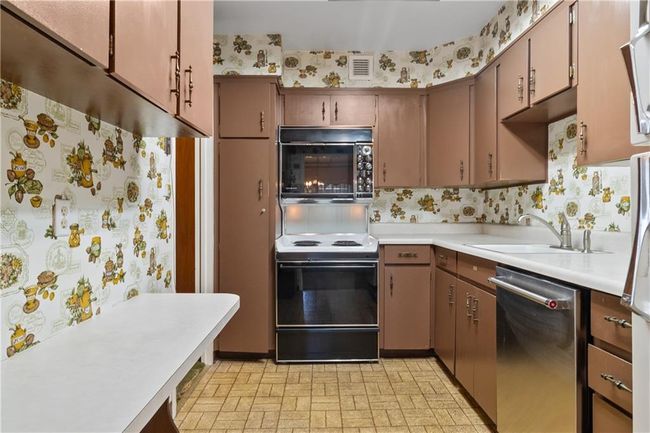APT-603 - 4545 Wornall Rd, Condo with 2 bedrooms, 2 bathrooms and null parking in Kansas City MO | Image 33