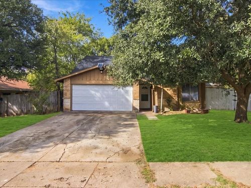 309 Pebblebrook St, Arlington, TX, 76014-1034 | Card Image
