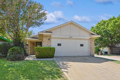 5137 Shoregate Dr, Garland, TX, 75043-4235 | Card Image
