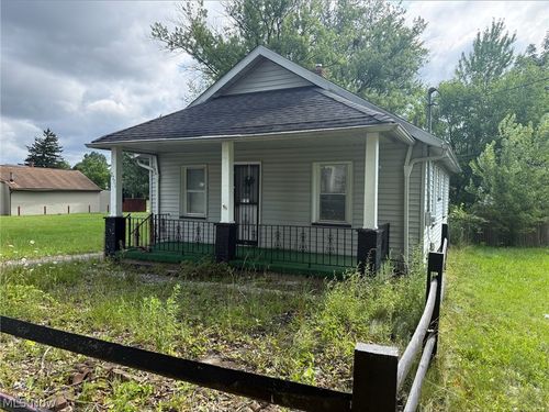 2731 Jean Street, Youngstown, OH, 44502 | Card Image