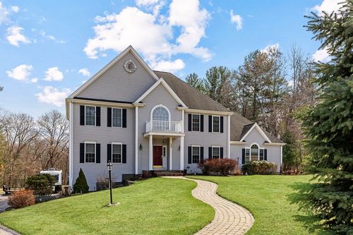 20 Constitution Cir, Holliston, MA, 01746-3506 | Card Image