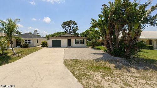 632 98th Ave N, NAPLES, FL, 34108-2222 | Card Image