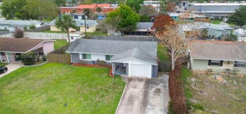 107 1st St, Merritt Island, FL, 32953-3313 | Card Image