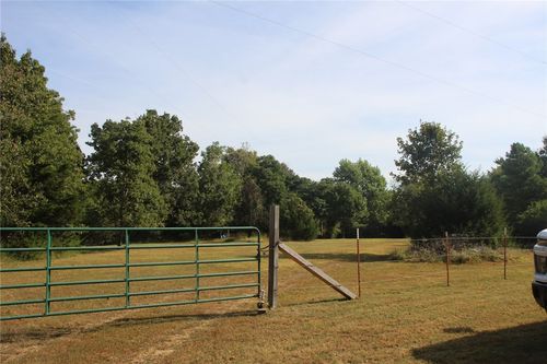 820 Marion County 8046, Peel, AR, 72668-8942 | Card Image