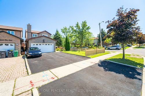 4365 Forest Fire Lane, Mississauga, ON, L4W3P3 | Card Image