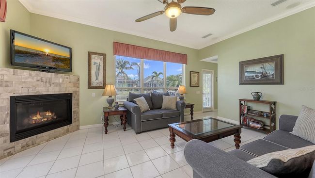 Fireplace | Image 16