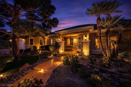 4922 E Cincinnati Ave, Las Vegas, NV, 89104-6208 | Card Image