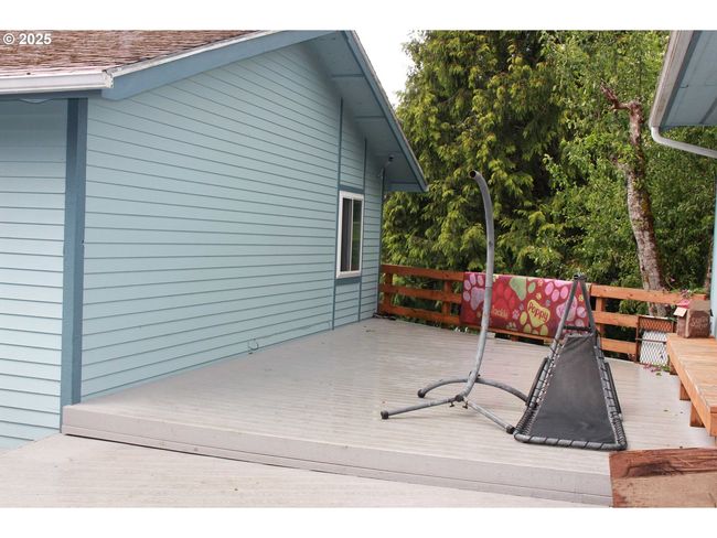 1783 View St, House attached with 3 bedrooms, 2 bathrooms and 2 parking in Myrtle Point OR | Image 4