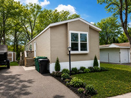12161 Geneva Way, Apple Valley, MN, 55124 | Card Image
