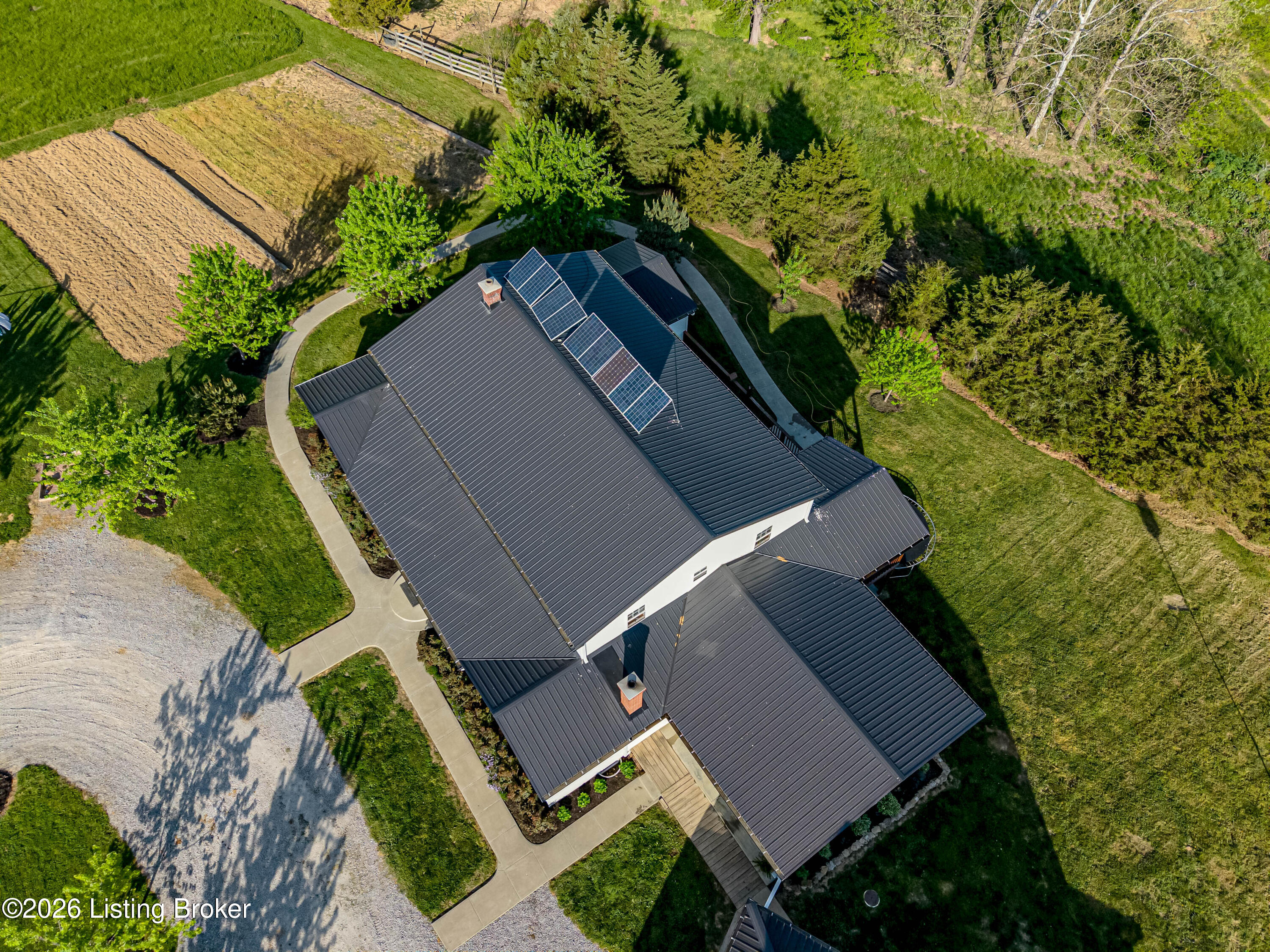 Land in Pleasureville 5