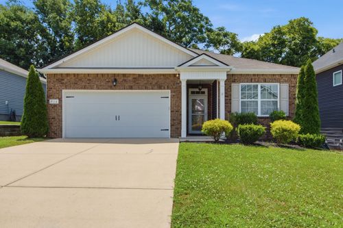 716 Prominence Rd, Columbia, TN, 38401-6876 | Card Image