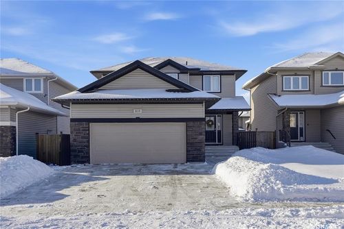819 Korol Way, Saskatoon, SK, S7R0E2 | Card Image
