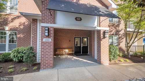 5207-1581 Spring Gate Dr, MCLEAN, VA, 22102-3440 | Card Image