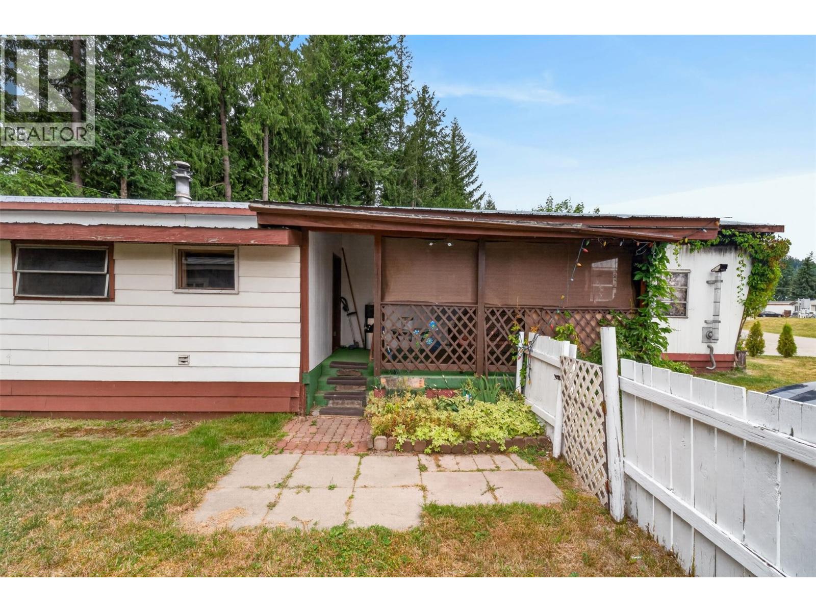 Residential in Sicamous 3
