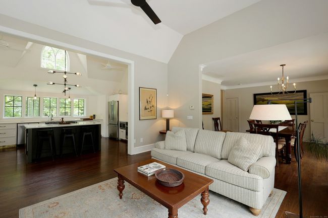 171 Cross Hwy, House other with 4 bedrooms, 4 bathrooms and null parking in Redding CT | Image 19