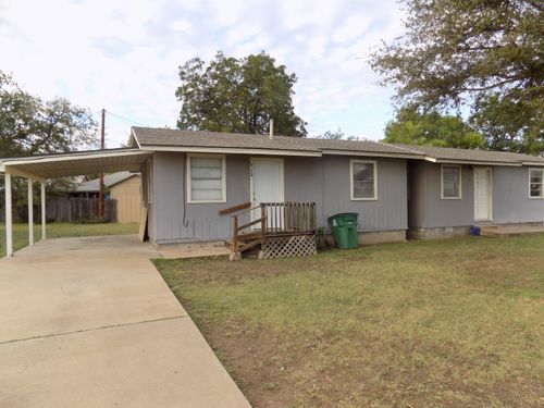 712 E Highland Boulevard, San Angelo, TX, 76903 | Card Image