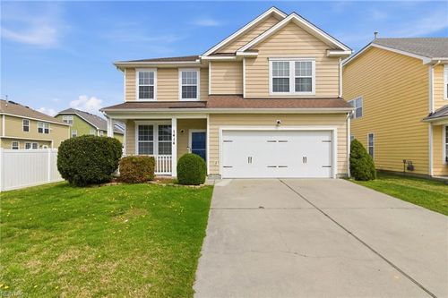 1414 Charlotte St, Elizabeth City, NC, 27909-4158 | Card Image