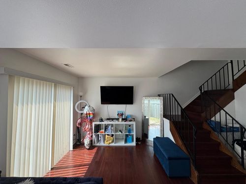 2605 E Martha Pl, Burnham, IL, 60633-2091 | Card Image