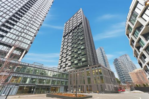 4303-950 Portage Pky, Concord, ON, L4K0J7 | Card Image