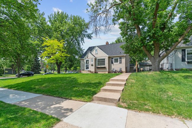 Front Yard | Image 43