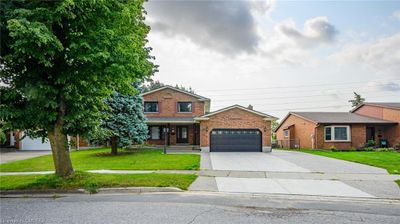 7102 Burbank Cres, House other with 4 bedrooms, 2 bathrooms and 5 parking in Niagara Falls ON | Image 2